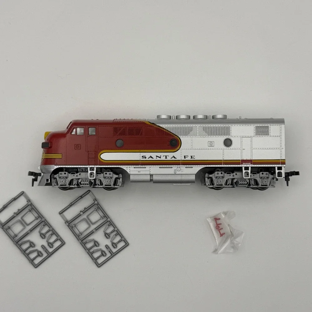 Stewart Hobbies F3 Phase I Santa Fe HO Scale Red Silver Kato Drive 8010